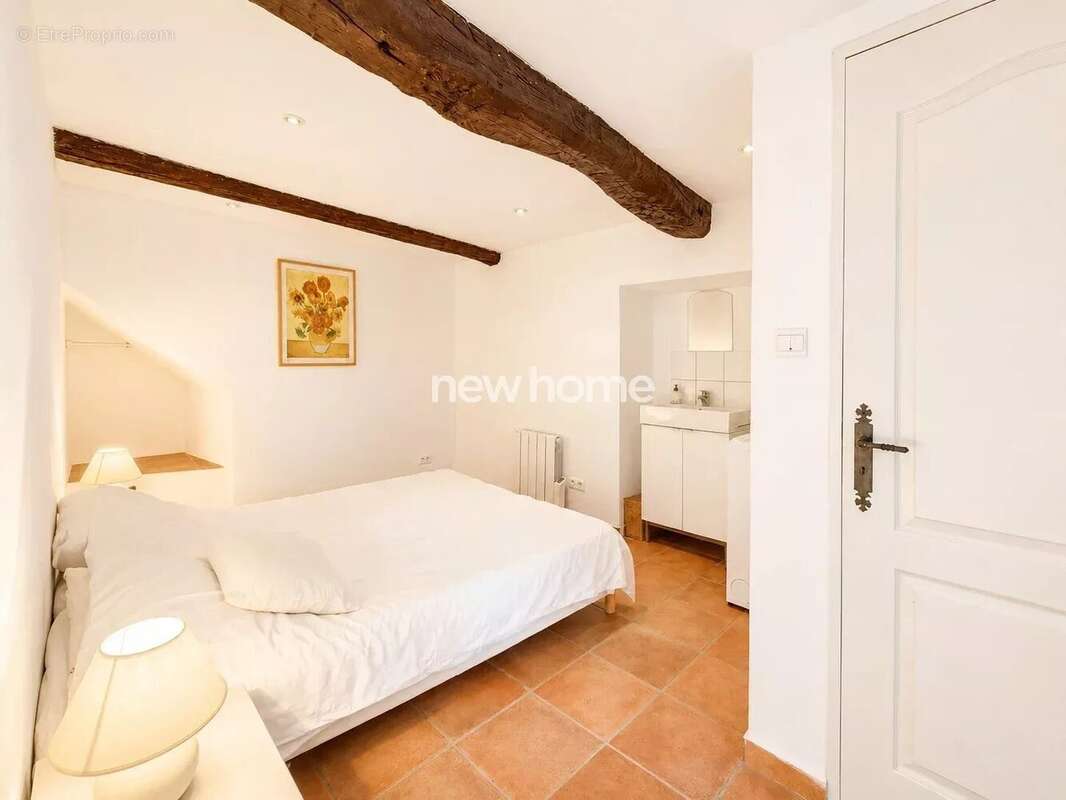 Authentique maison de village avec maison d'amis, patio et terrasse au cœur de La Garde-Freinet - photo 8