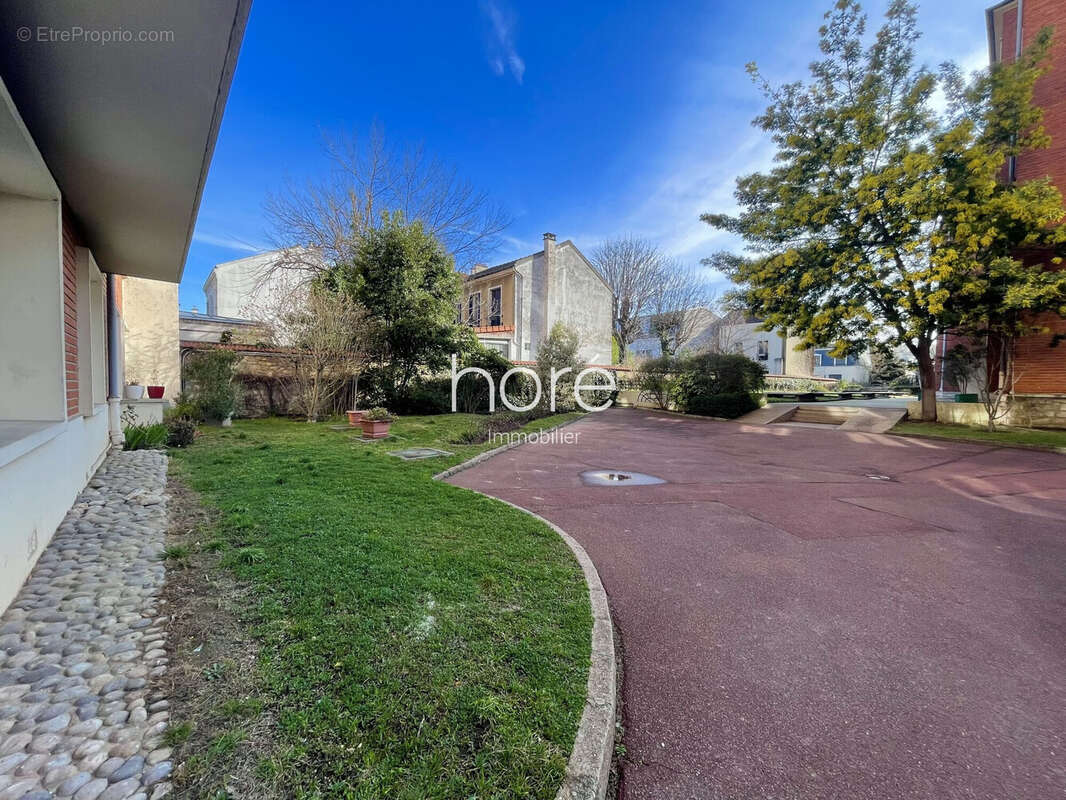 Appartement à ASNIERES-SUR-SEINE