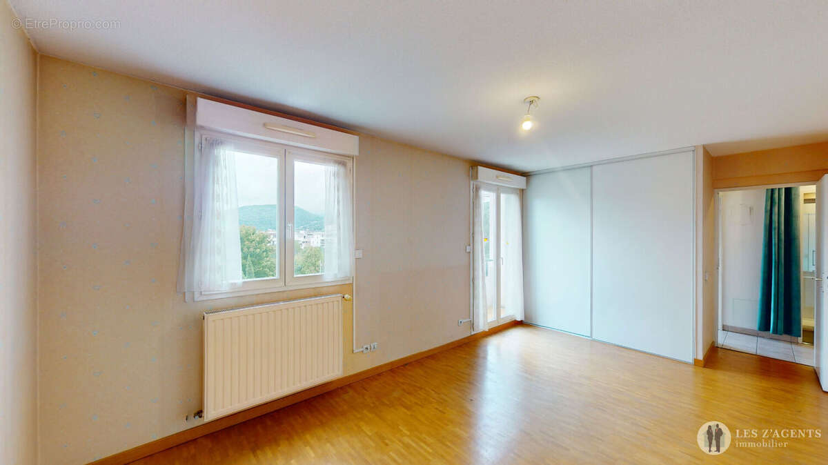 Appartement à ECHIROLLES