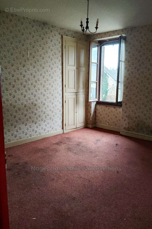 Maison à PREVERANGES