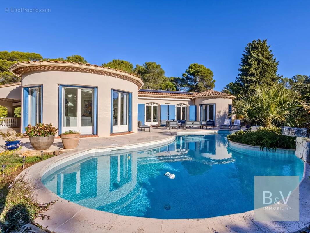 Maison à MOUANS-SARTOUX