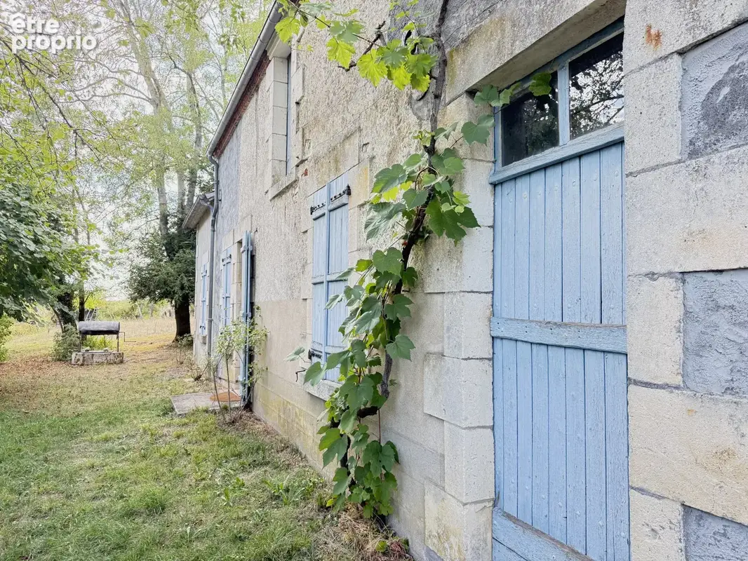 Feux - longere - terrain 8400 m2 - photo 4