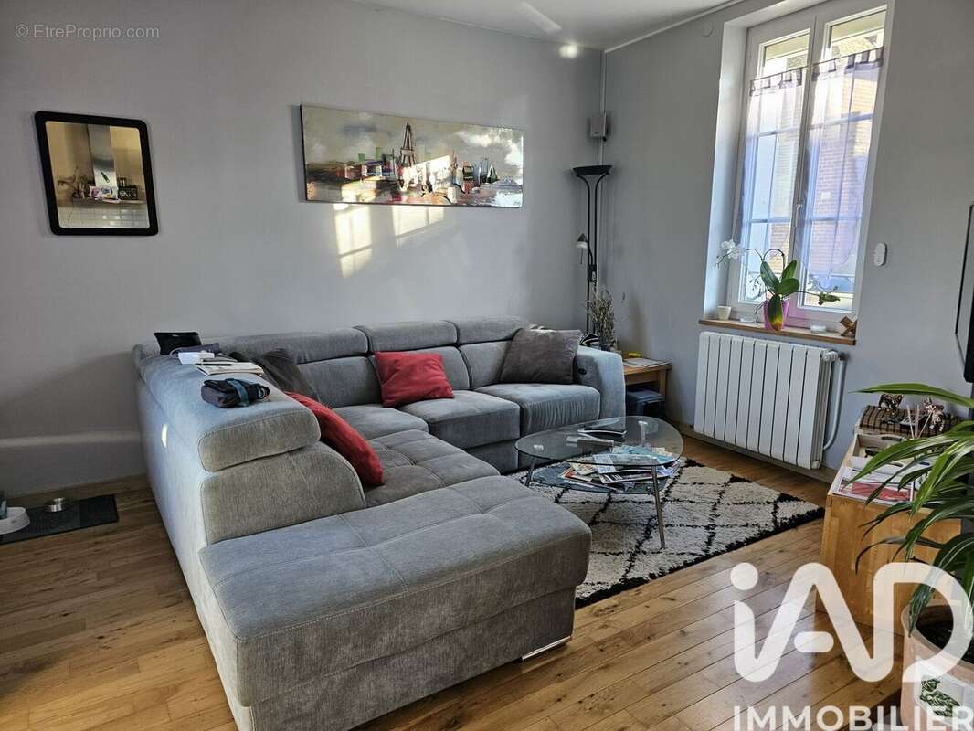 Photo 2 - Maison à MENILLES