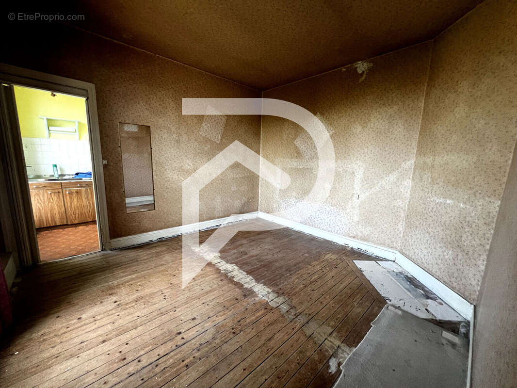 Appartement à CORBEIL-ESSONNES