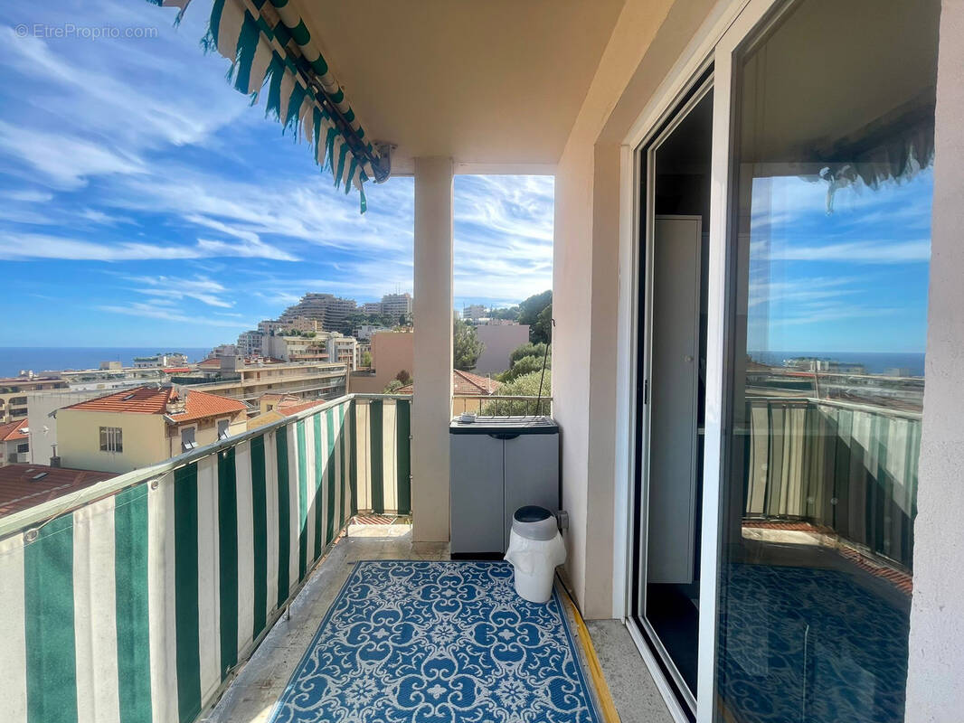 Appartement à BEAUSOLEIL