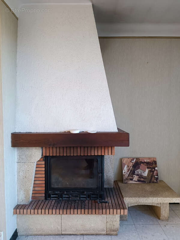 Maison à JOUET-SUR-L'AUBOIS