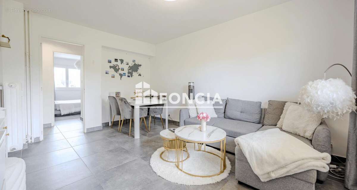 Appartement à HYERES