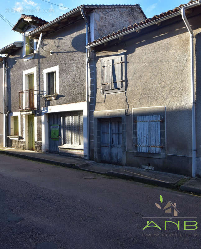 Maison à BUSSEROLLES