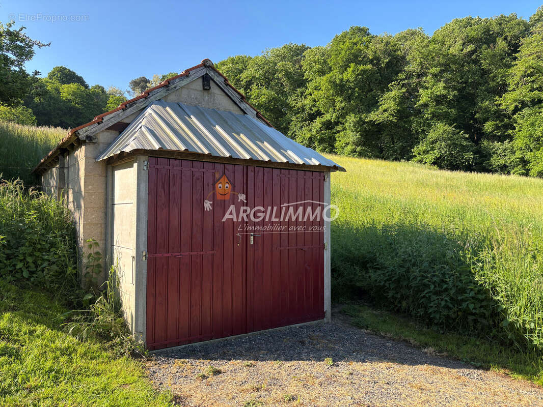 Maison à THORIGNE-SUR-DUE