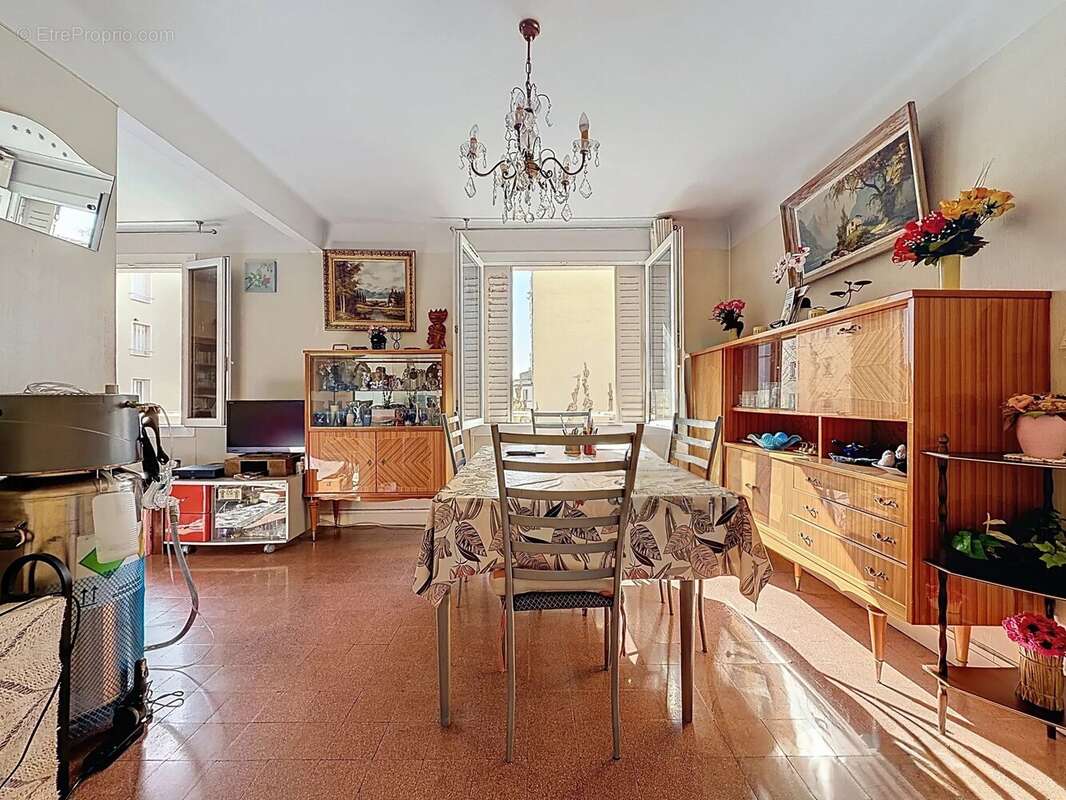 Appartement à MARSEILLE-8E