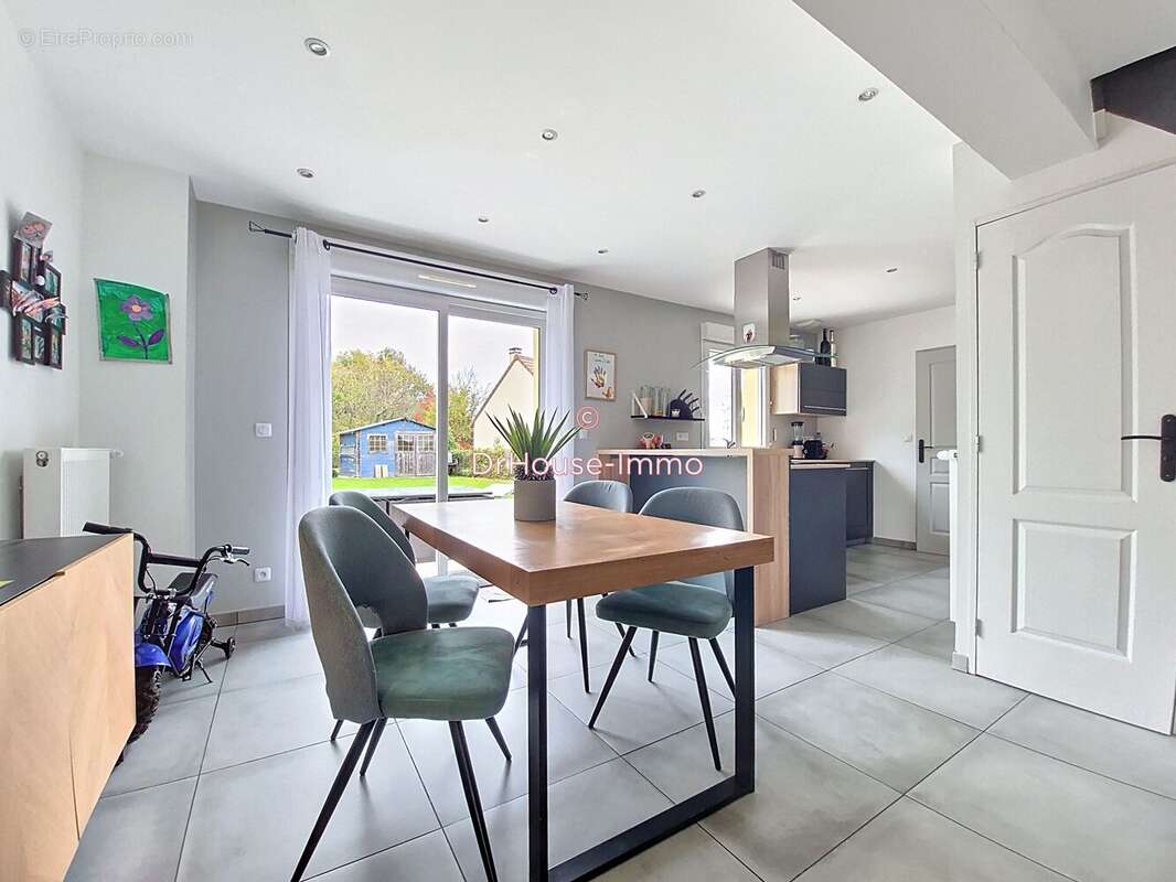 Maison à BOINVILLE-LE-GAILLARD