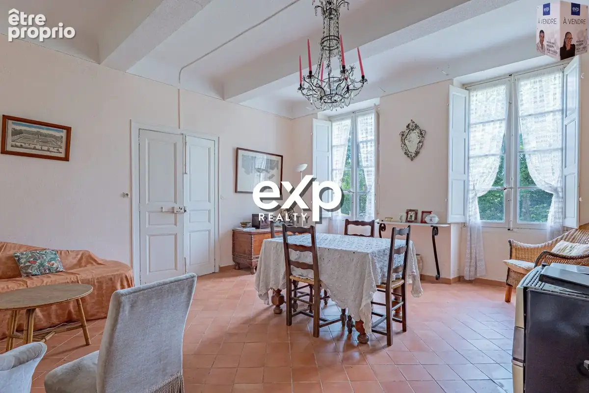 Maison 14 pièces 255 m² à vendre à Le Revest-Les-Eaux (83200) - photo 4