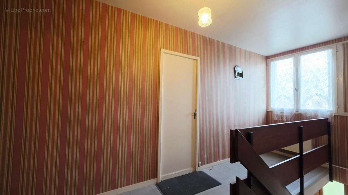 Maison à SAINT-DOULCHARD