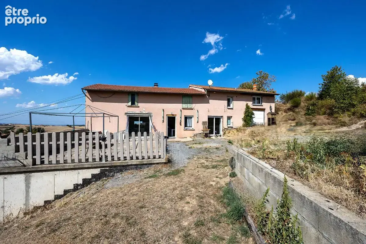 Corps de ferme de 183 m² et grand terrain de 5 631 m² - Proche Lyon - photo 6