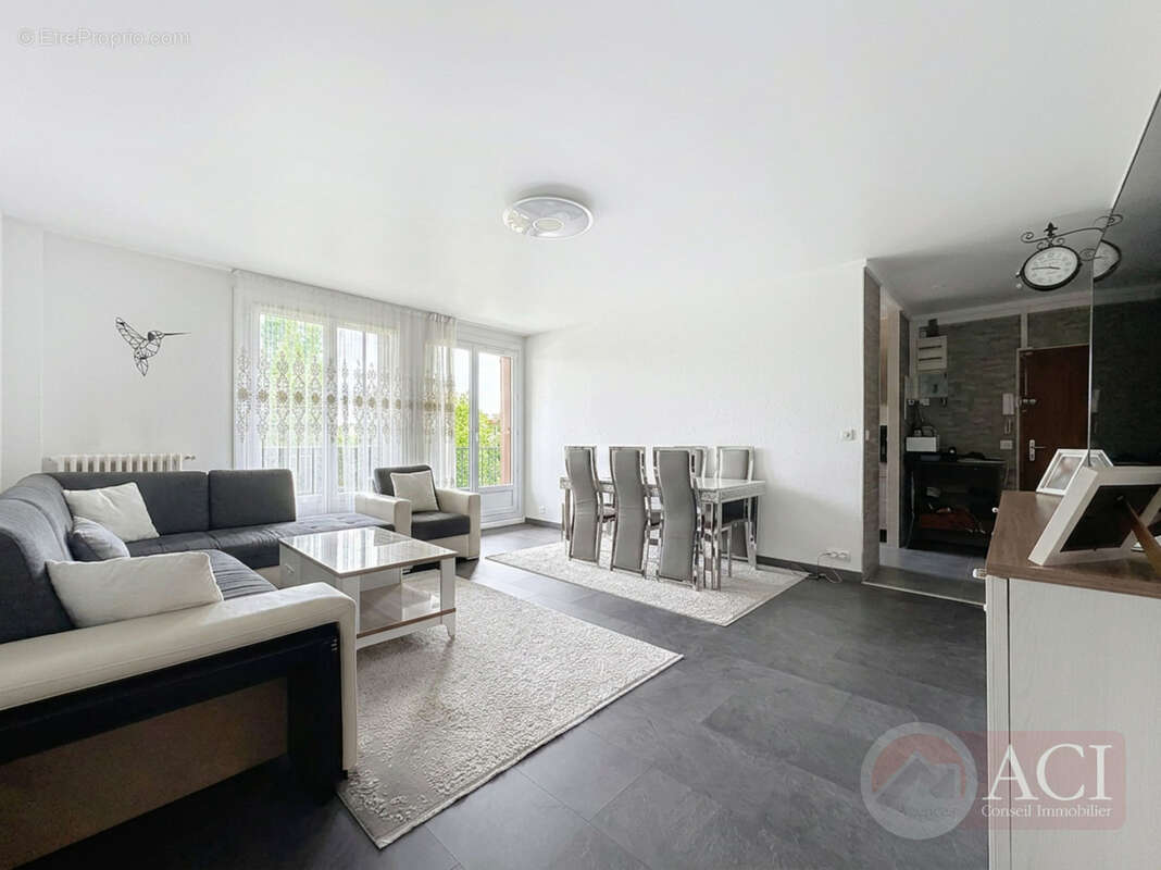 Appartement 71 m² à Epinay-Sur-Seine  - photo 2