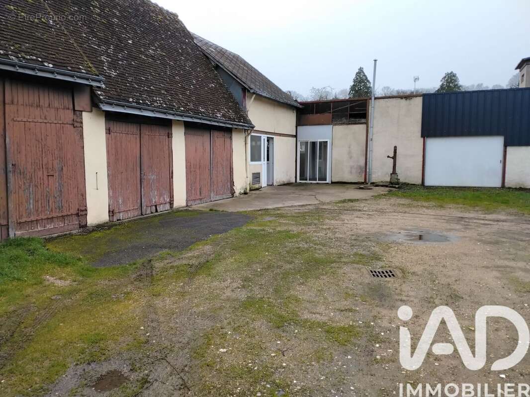 Photo 2 - Maison à CHATEAU-RENAULT