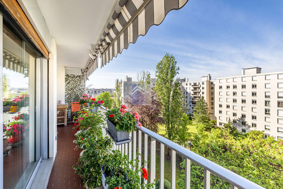 Appartement à LEVALLOIS-PERRET