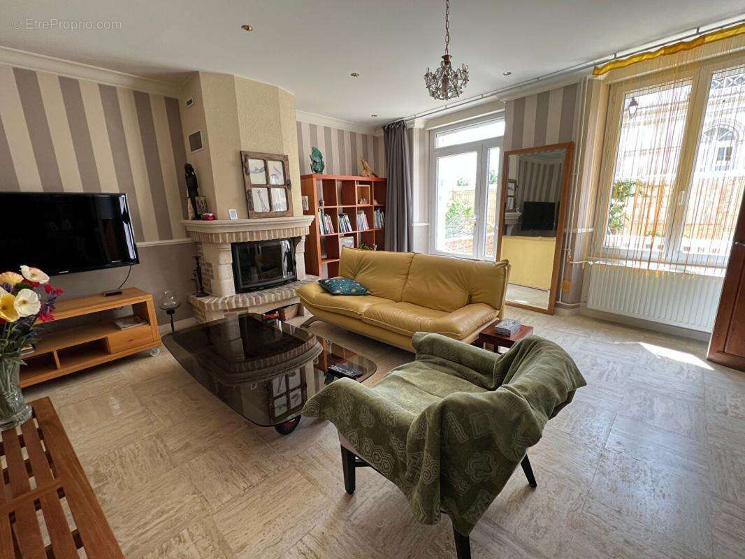 Maison à CHATEAU-DU-LOIR