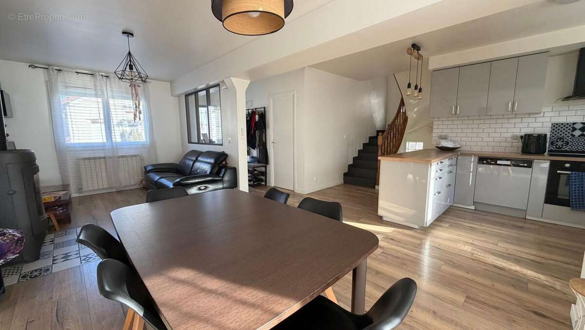 Maison à NEUILLY-SUR-MARNE