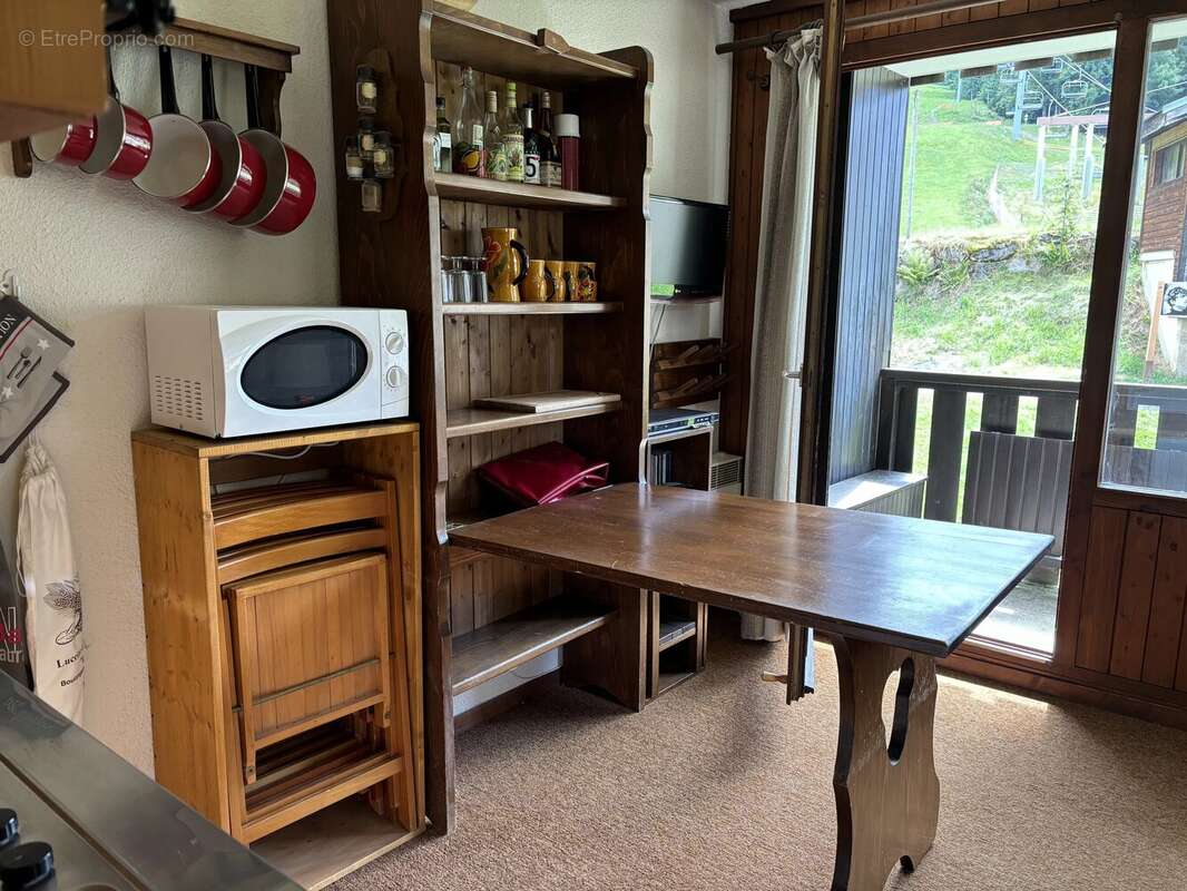 Appartement à MORILLON