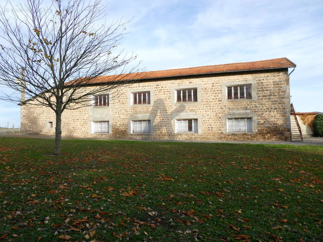 Maison à SAINT-LAURENT-DE-CHAMOUSSET