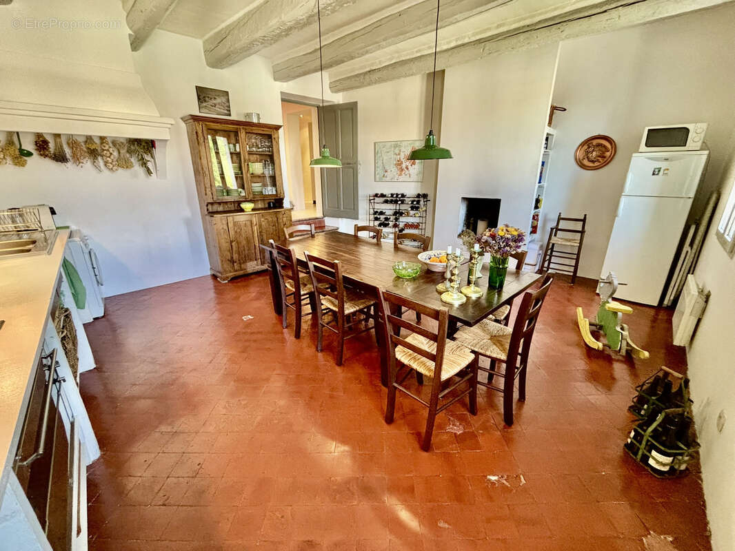 Appartement à MALAUCENE