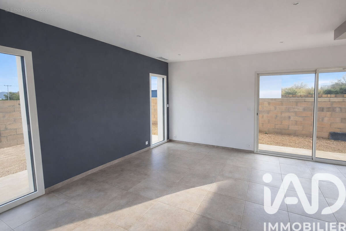 Photo 3 - Maison à PIA