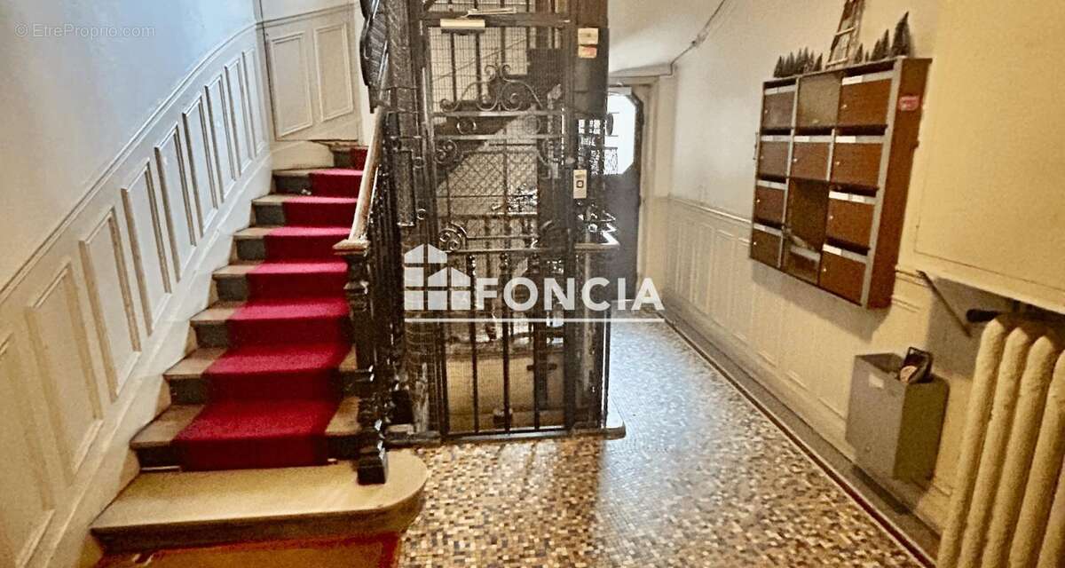 Appartement à COLOMBES