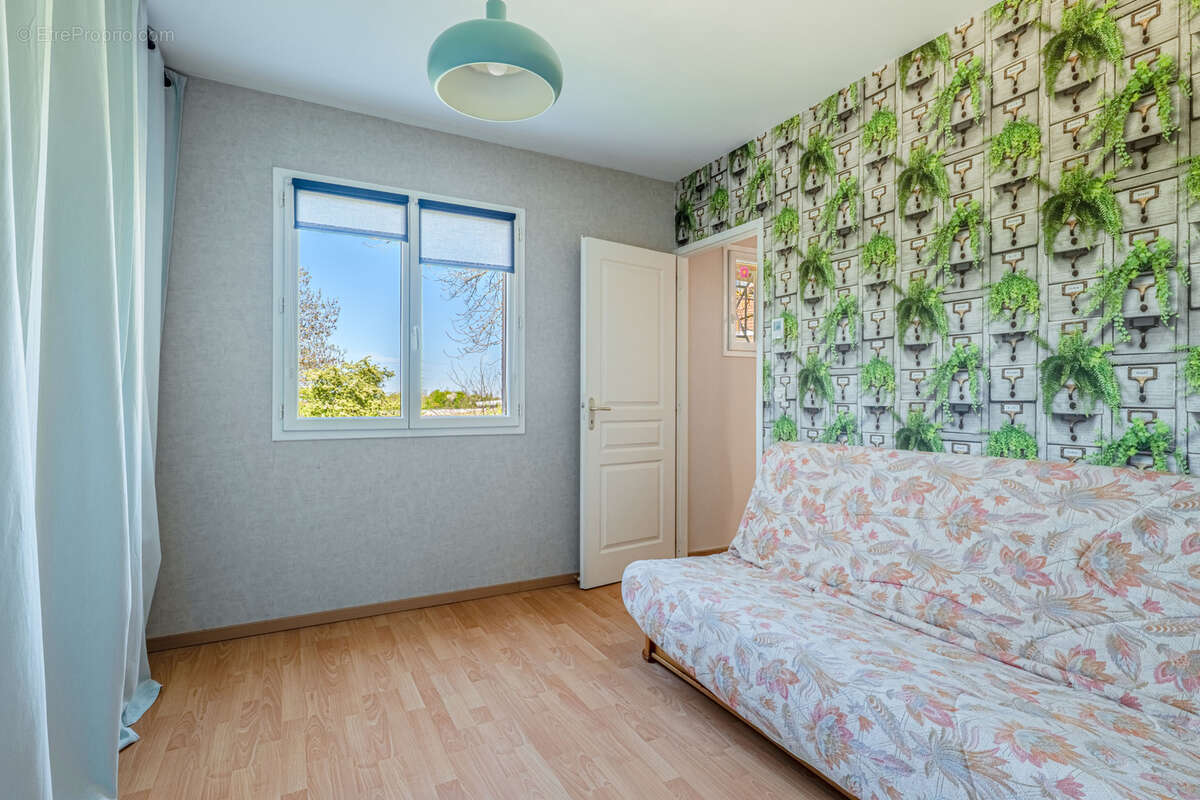 Maison à LA TOUR-DE-SALVAGNY