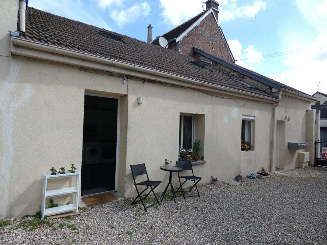 Appartement à IVRY-LA-BATAILLE