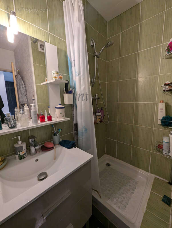Appartement à FONTAINE