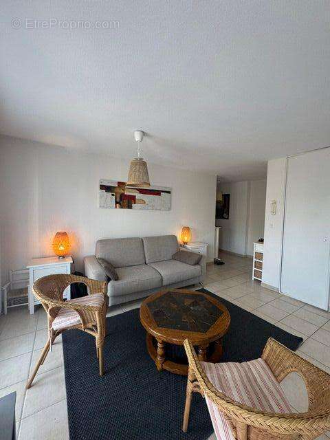 Appartement À Vendre - photo 3