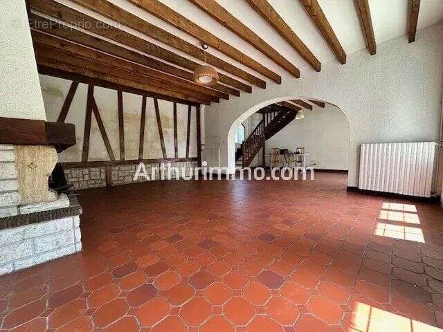 Maison à SAINT-JOUIN-BRUNEVAL