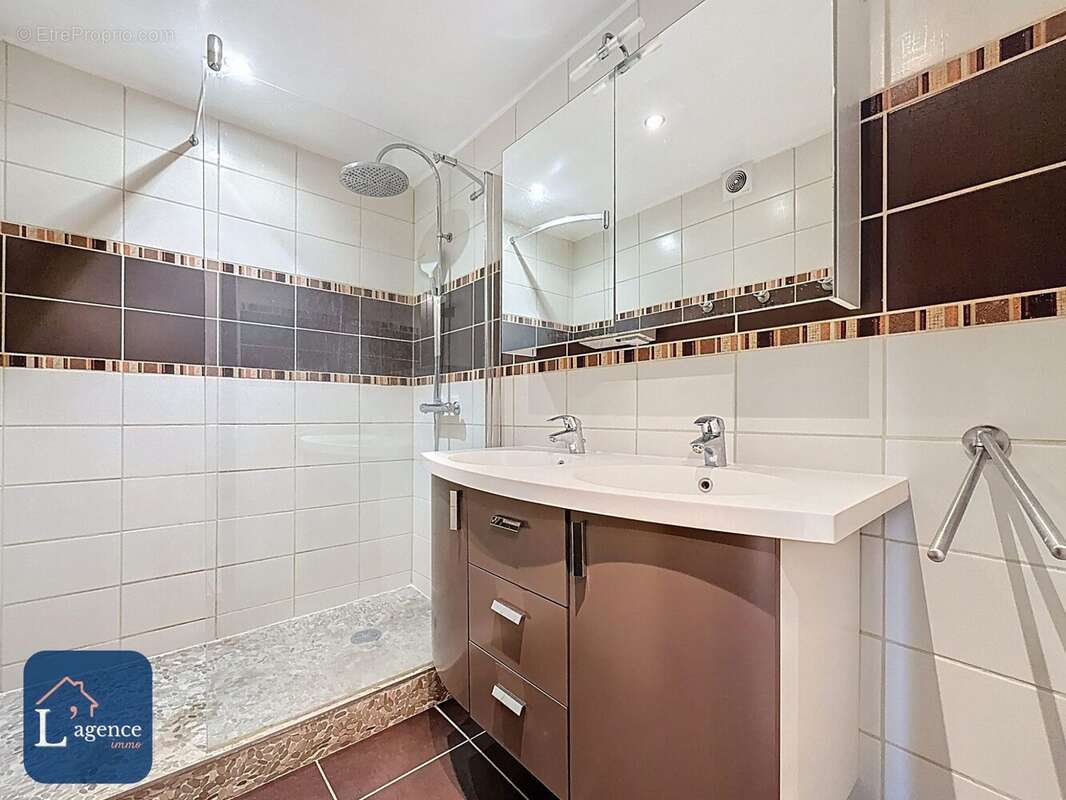 Appartement à FERNEY-VOLTAIRE