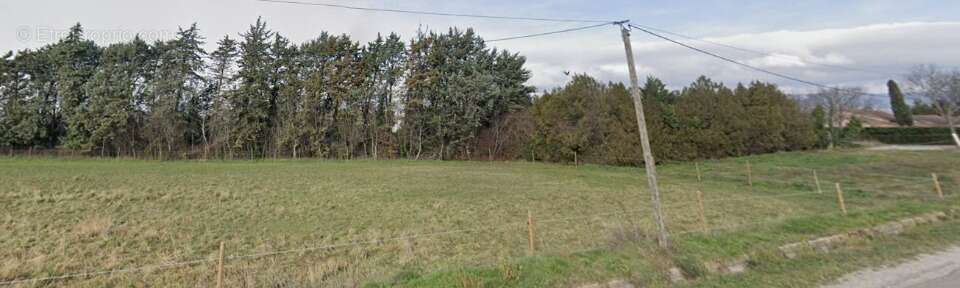 Terrain à MALLEMORT