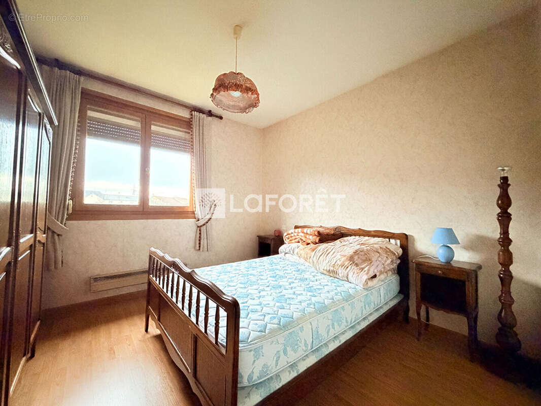 Maison à SAINTE-MENEHOULD