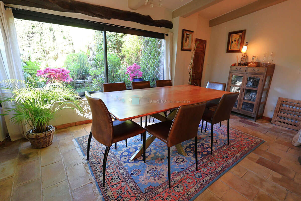 Maison à PEYMEINADE