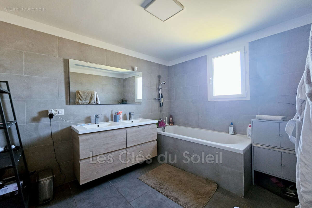Maison à MONTFORT-SUR-ARGENS