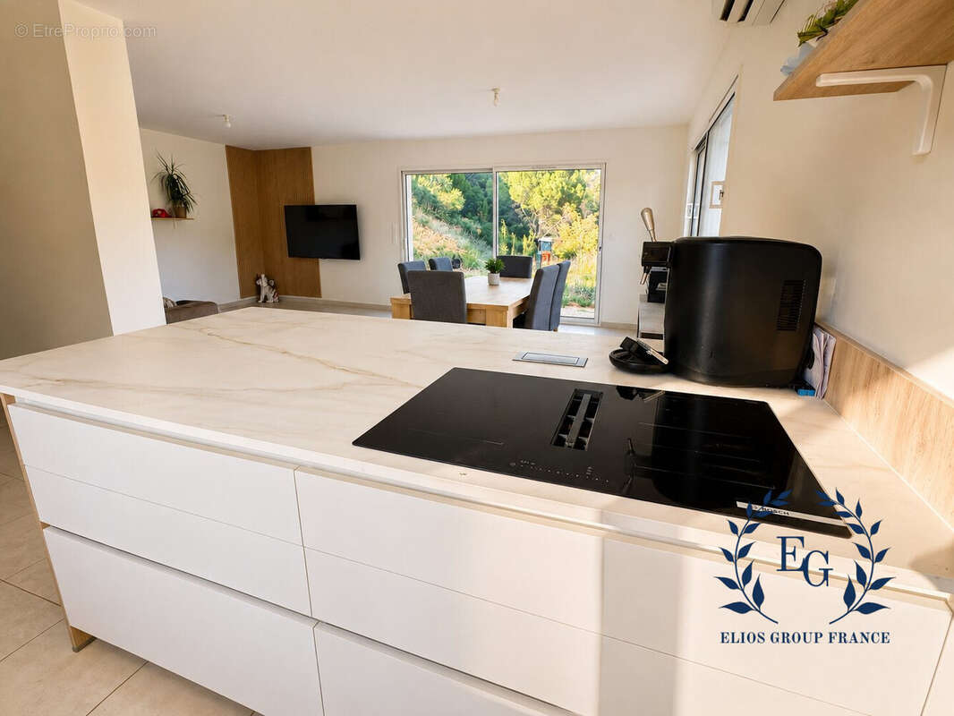 Maison 90 m² à Vins-Sur-Caramy  - photo 2