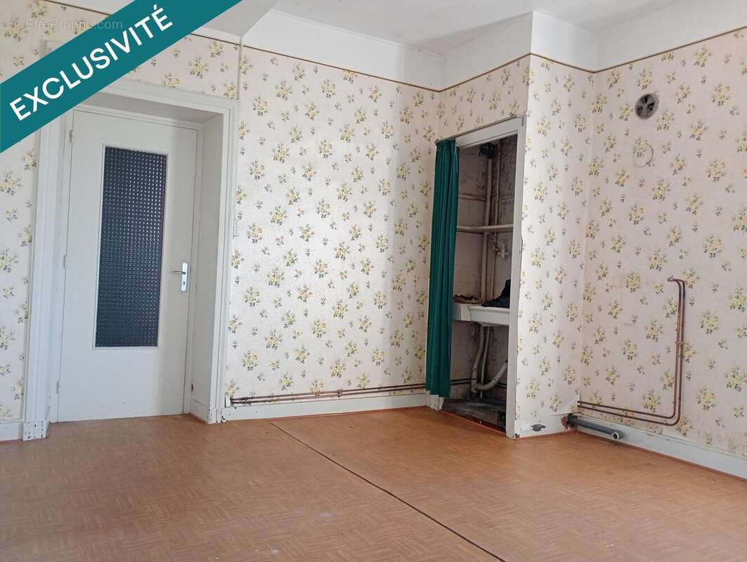 Photo 2 - Appartement à PANISSIERES