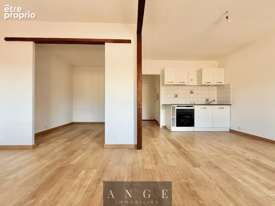 Appartement t2 - 34m2 - dernier etage -centre ville - la farlede - photo 4