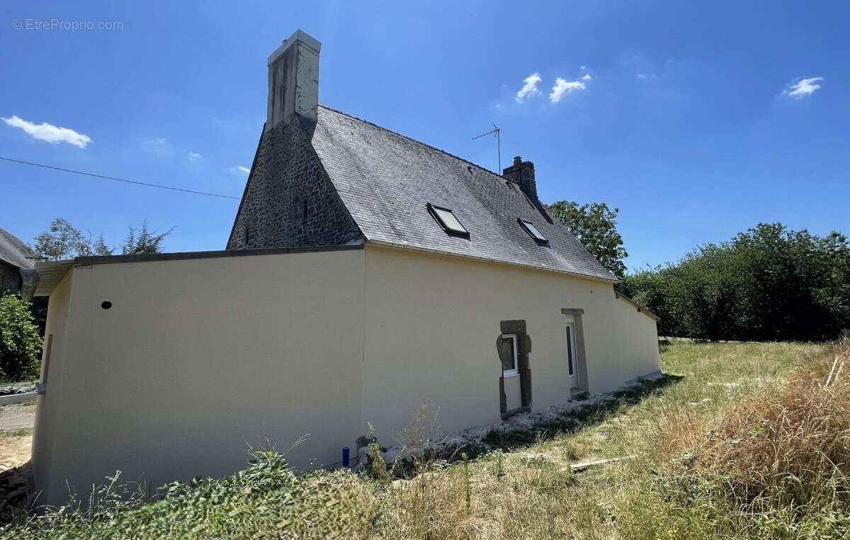 Maison 100 m² à Ambrieres-Les-Vallees  - photo 3