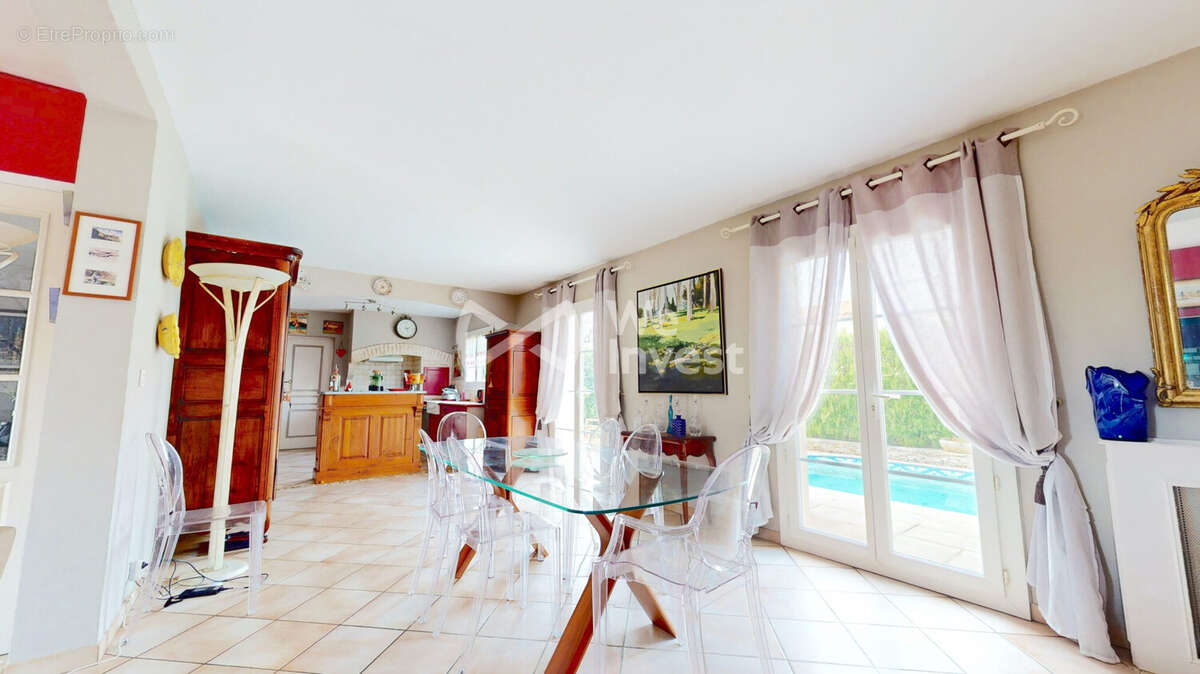 Maison à SAINT-JEAN-DE-VEDAS