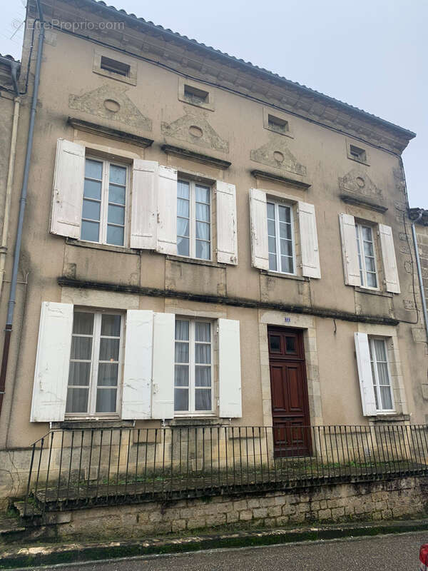 Maison à SAUVETERRE-DE-GUYENNE