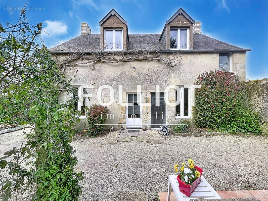 Maison à SAINT-VIGOR-LE-GRAND