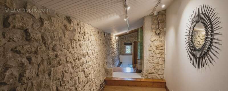 Maison à JONZAC