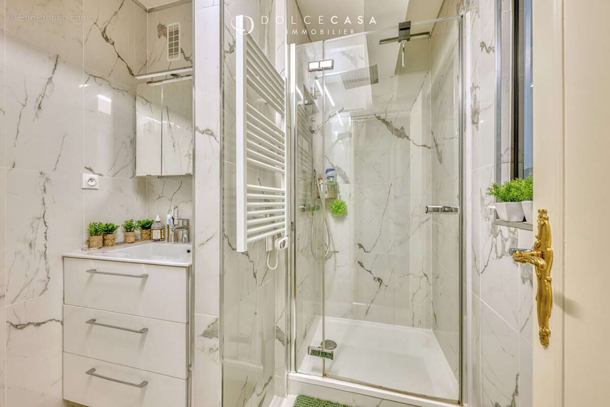 Appartement à SAINT-MAUR-DES-FOSSES