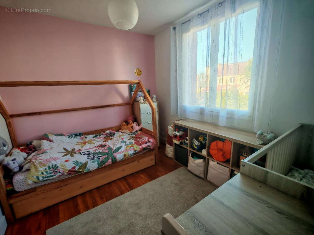 Maison à SARTROUVILLE