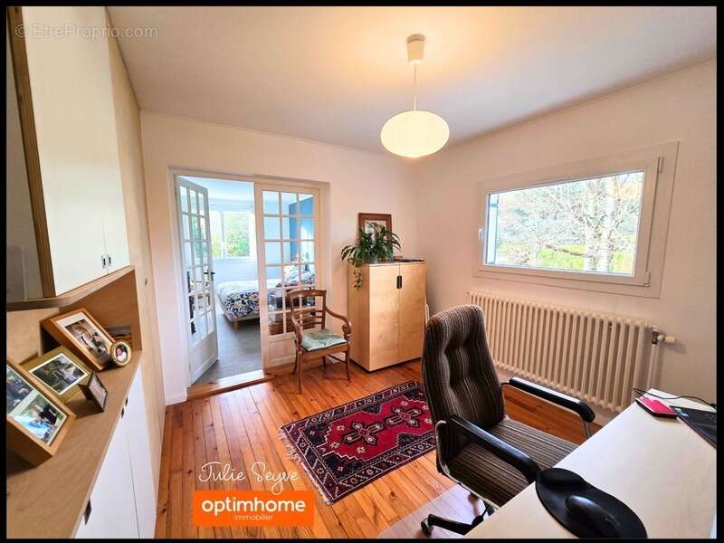 Maison à SAINT-GENIS-POUILLY