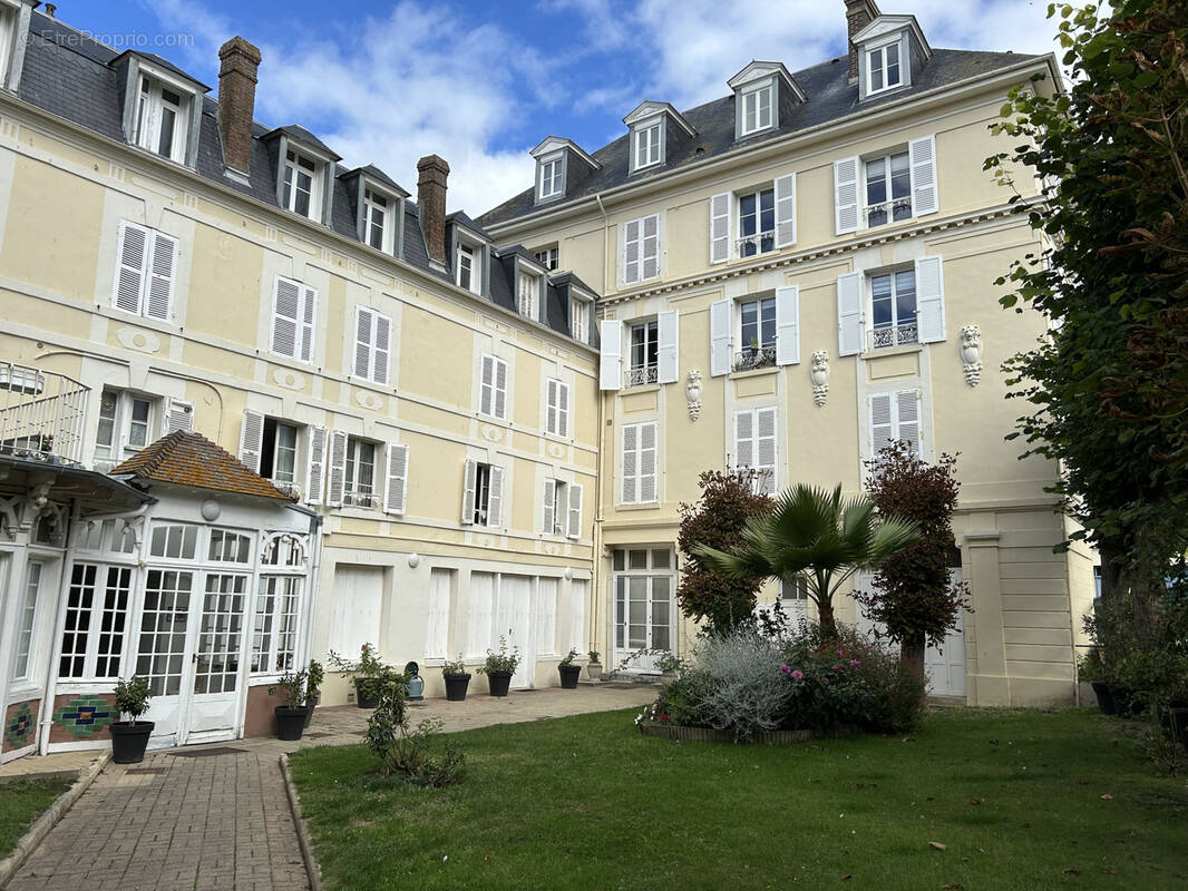 Appartement à TROUVILLE-SUR-MER
